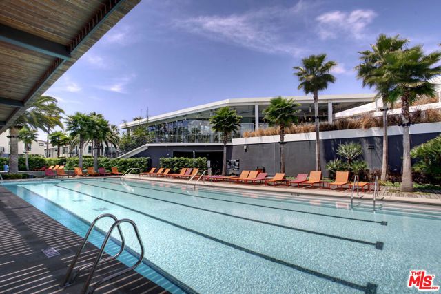 5625 Crescent Parkway 132, Los Angeles, CA 90094