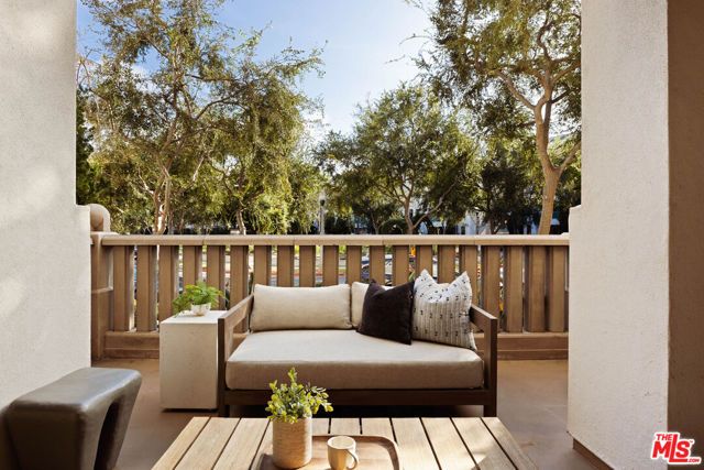5625 Crescent Parkway 132, Los Angeles, CA 90094