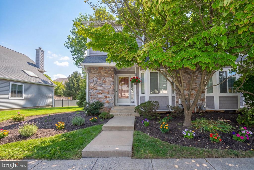 7 LANTERN LN #7, Chesterbrook, PA 19087 — exterior