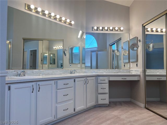 7617 Spruce Run Court, Las Vegas, NV 89128