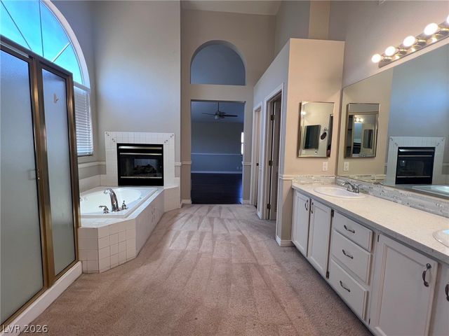 7617 Spruce Run Court, Las Vegas, NV 89128