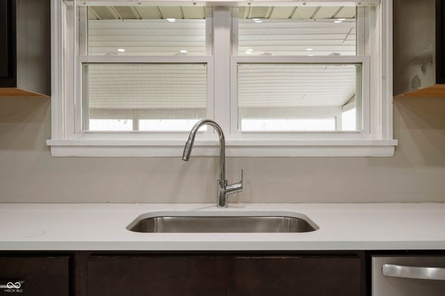 1974 W State Road 28, Alexandria, IN 46001