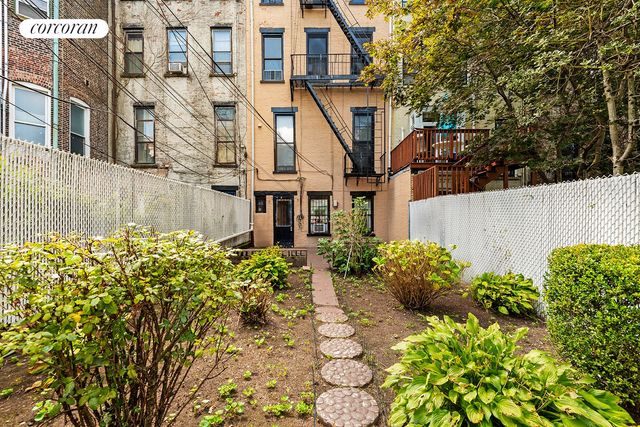 457 6th Street, New York City, NY 11215