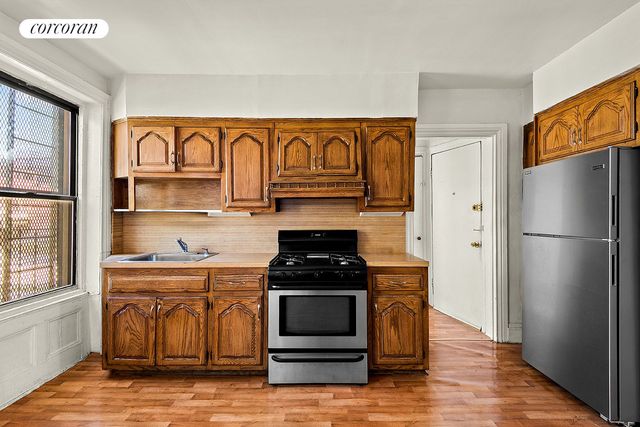 457 6th Street, New York City, NY 11215