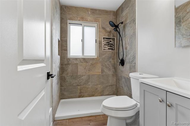18232 Gaylord, Redford, MI 48240