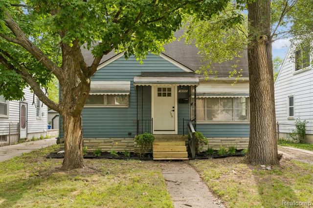 18232 Gaylord, Redford, MI 48240