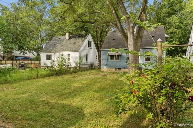 18232 Gaylord, Redford, MI 48240