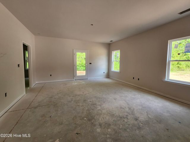 1673 Elk Run Drive, Fayetteville, NC 28312