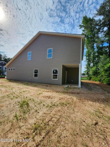 1673 Elk Run Drive, Fayetteville, NC 28312