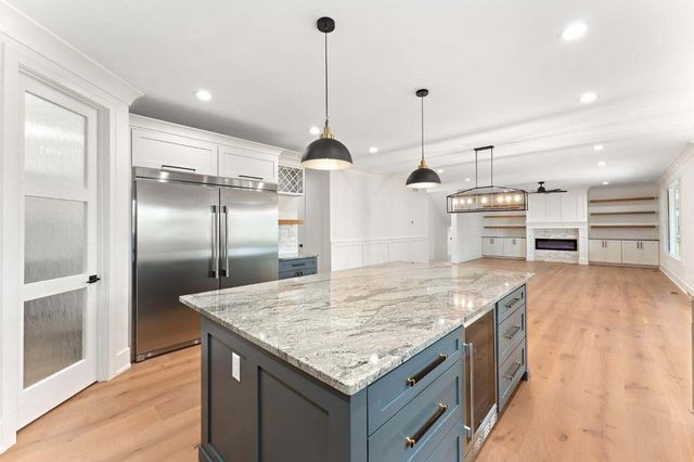 13822 Waterleaf Drive, St. John, IN 46373