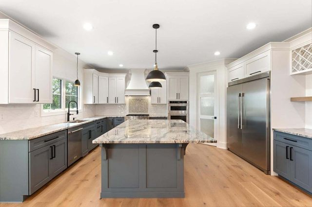 13822 Waterleaf Drive, St. John, IN 46373