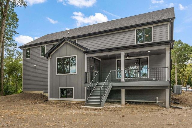 13822 Waterleaf Drive, St. John, IN 46373