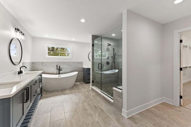 13822 Waterleaf Drive, St. John, IN 46373