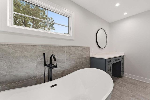 13822 Waterleaf Drive, St. John, IN 46373