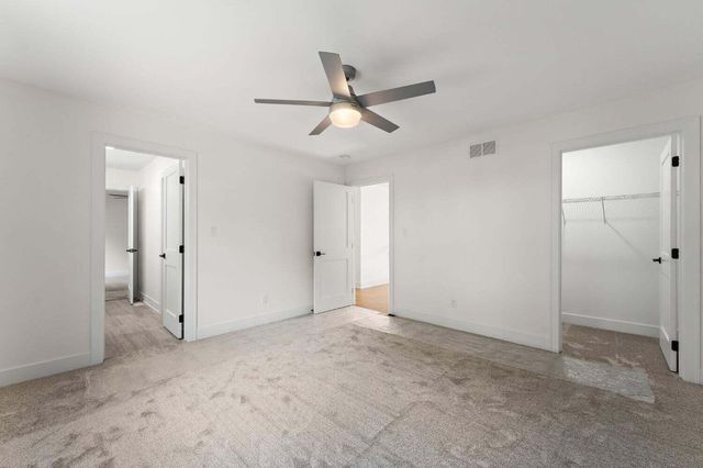 13822 Waterleaf Drive, St. John, IN 46373