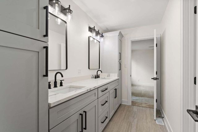 13822 Waterleaf Drive, St. John, IN 46373