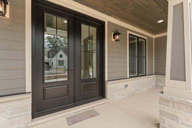 13822 Waterleaf Drive, St. John, IN 46373