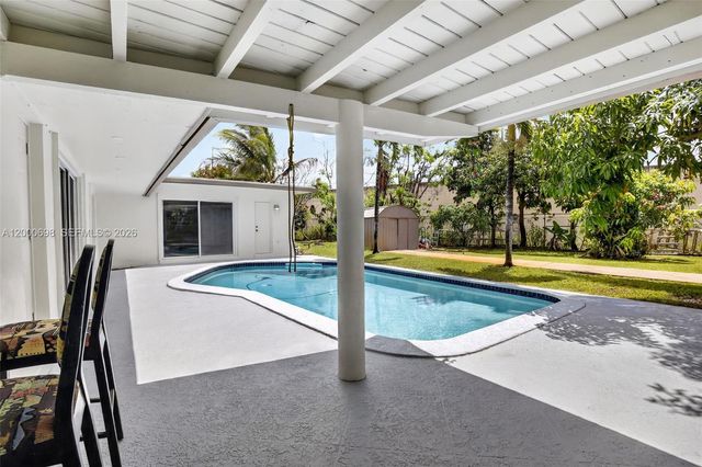 292 SW 52nd Ave, Plantation, FL 33317