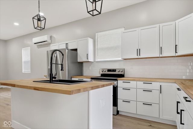 1117 St Peter Street, Indianapolis, IN 46203