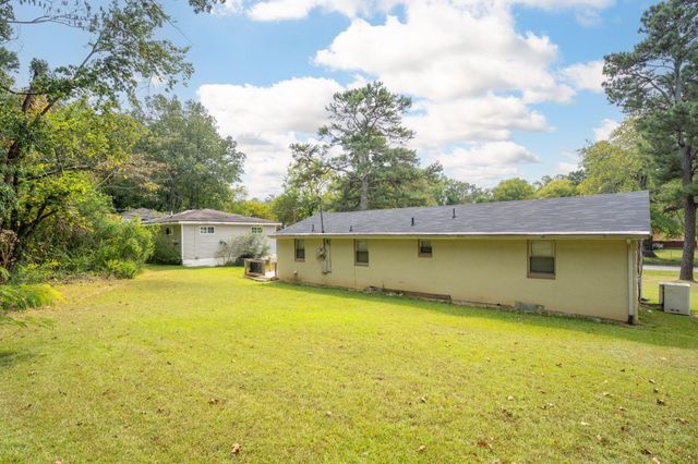 6106 Emory Drive, Chattanooga, TN 37421