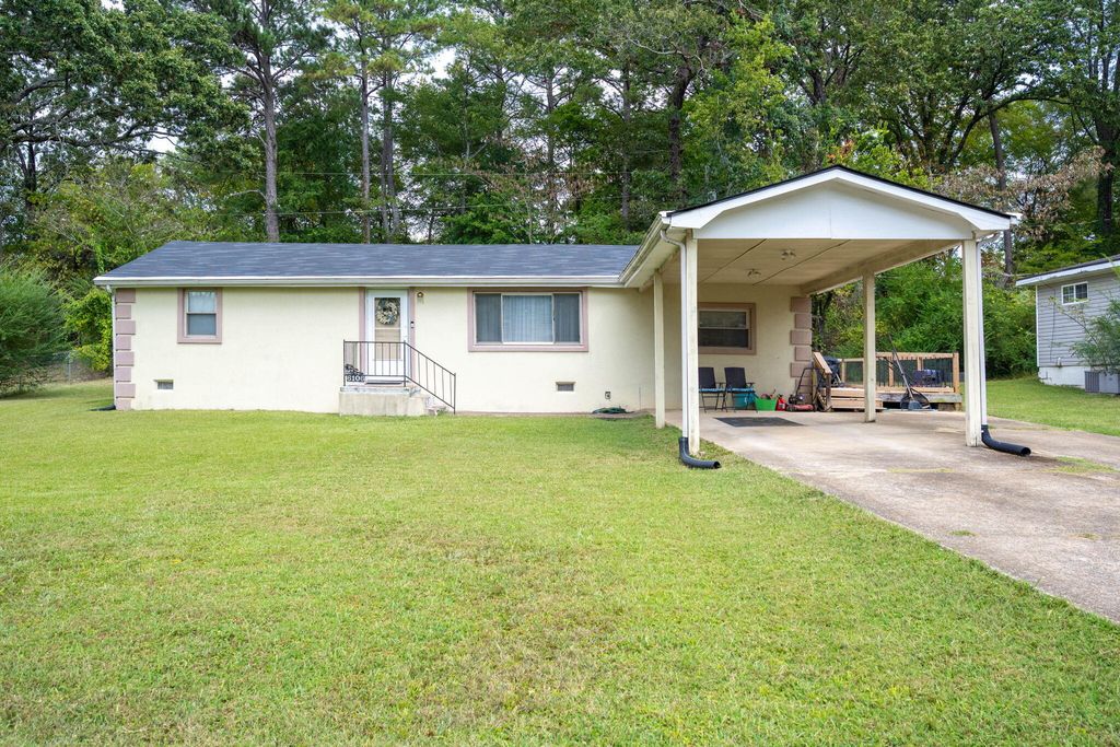 6106 Emory Drive, Chattanooga, TN 37421