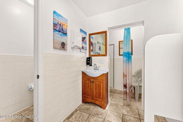 3170 N Atlantic Avenue 202, Cocoa Beach, FL 32931