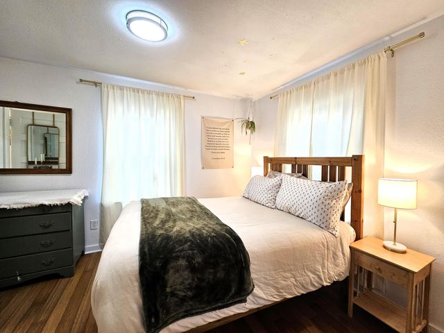 2200 W Phelps Street, Springfield, MO 65802