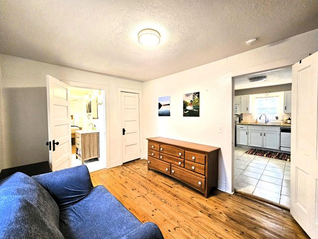 2200 W Phelps Street, Springfield, MO 65802