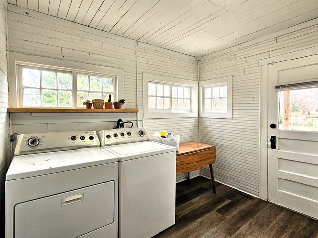 2200 W Phelps Street, Springfield, MO 65802