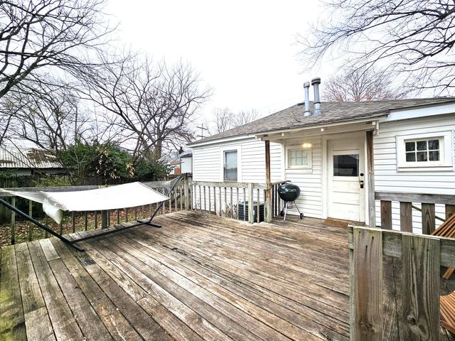 2200 W Phelps Street, Springfield, MO 65802
