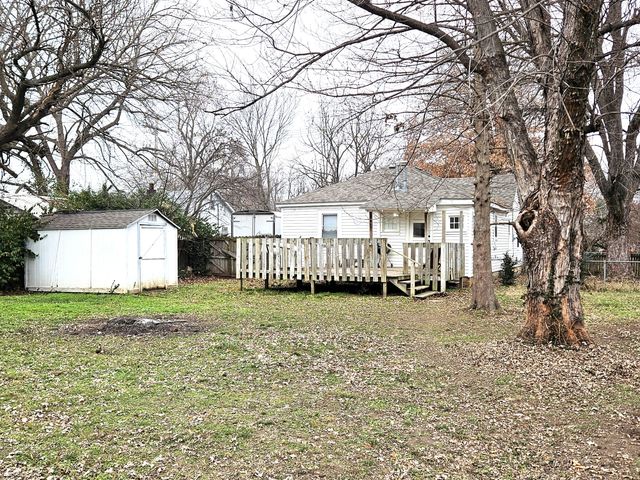 2200 W Phelps Street, Springfield, MO 65802