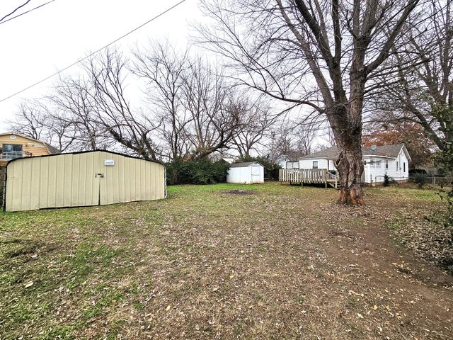2200 W Phelps Street, Springfield, MO 65802