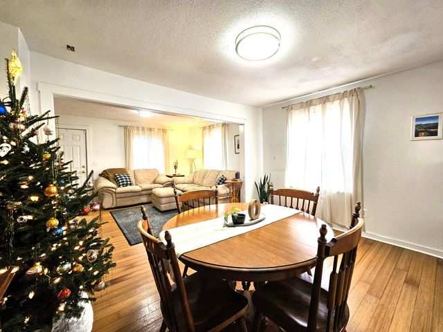 2200 W Phelps Street, Springfield, MO 65802