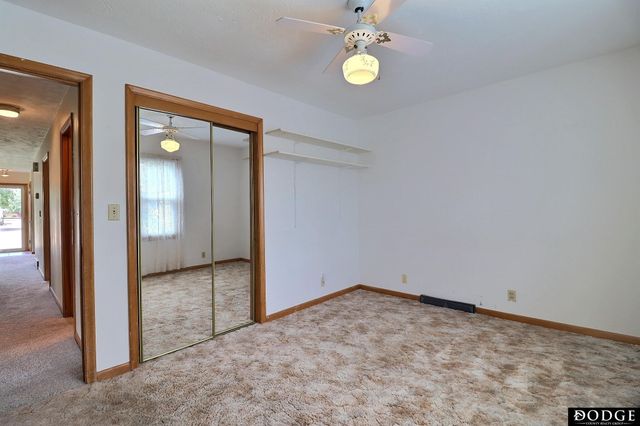 1917 E 9th Street, Fremont, NE 69025