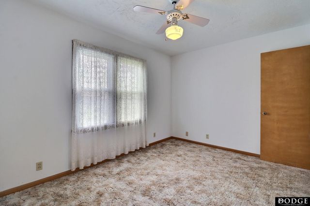 1917 E 9th Street, Fremont, NE 69025