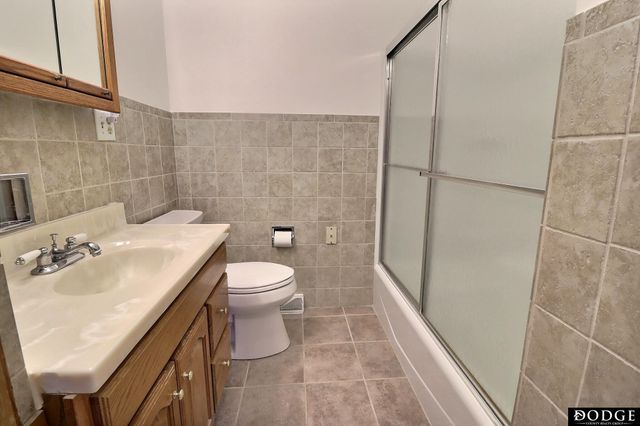 1917 E 9th Street, Fremont, NE 69025