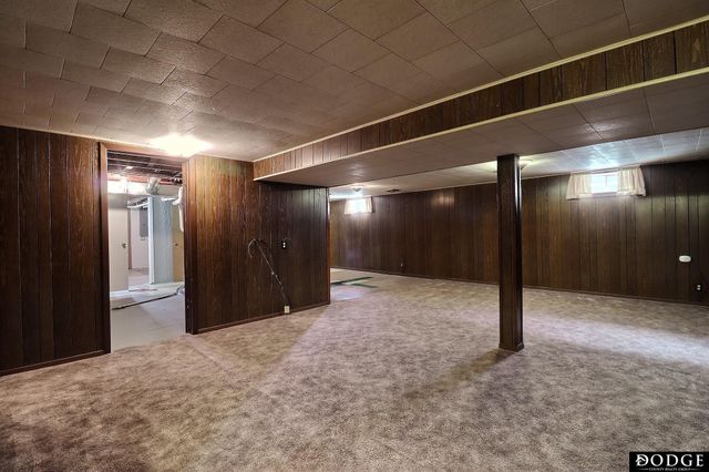 1917 E 9th Street, Fremont, NE 69025