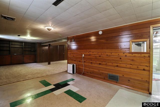 1917 E 9th Street, Fremont, NE 69025