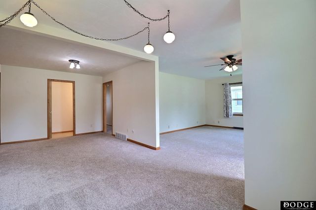 1917 E 9th Street, Fremont, NE 69025