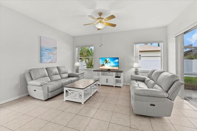 7571 Greenville Circle, Lake Worth, FL 33467