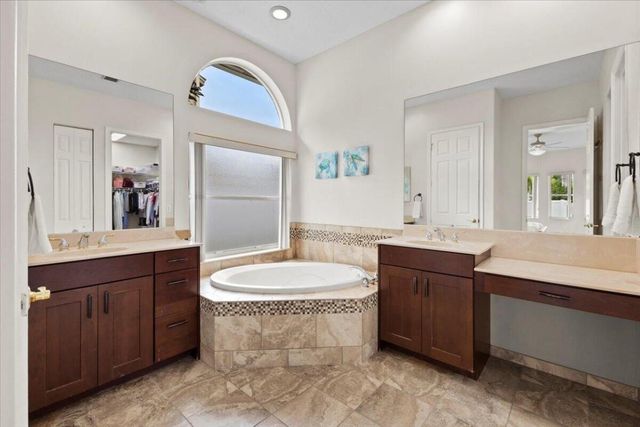 7571 Greenville Circle, Lake Worth, FL 33467