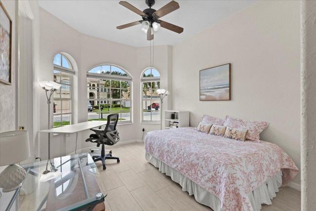 7571 Greenville Circle, Lake Worth, FL 33467