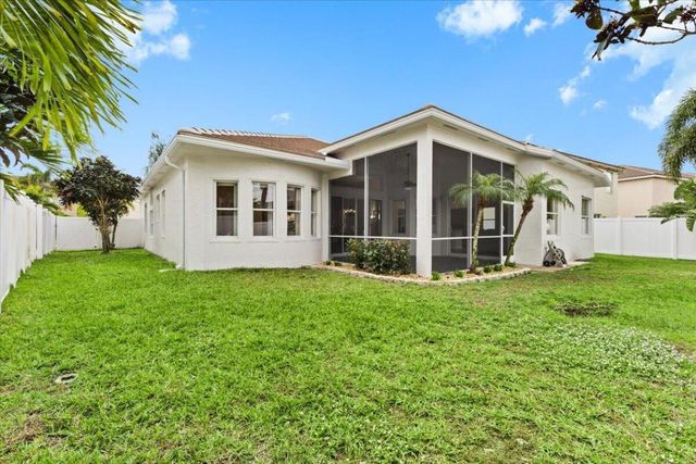 7571 Greenville Circle, Lake Worth, FL 33467