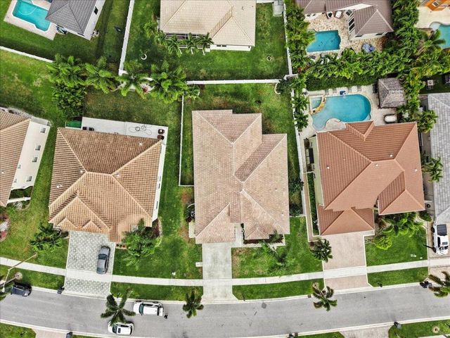 7571 Greenville Circle, Lake Worth, FL 33467