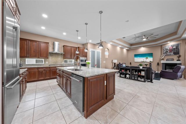 2557 HERITAGE GREEN AVENUE, Davenport, FL 33837