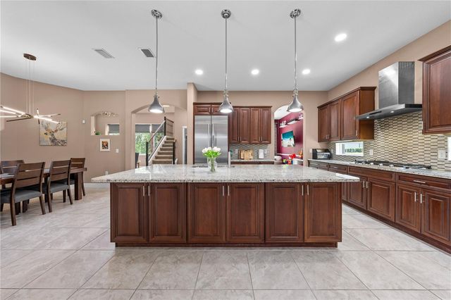 2557 HERITAGE GREEN AVENUE, Davenport, FL 33837