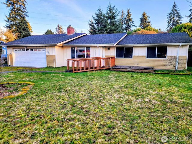 10710 97th Street SW, Tacoma, WA 98498