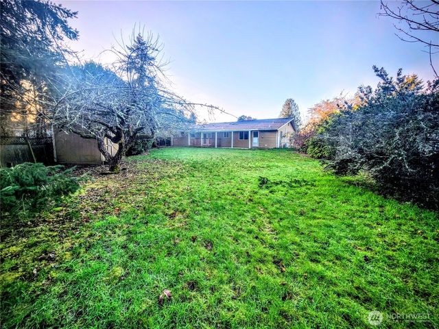 10710 97th Street SW, Tacoma, WA 98498