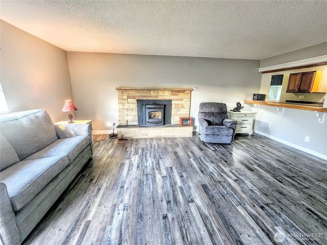 10710 97th Street SW, Tacoma, WA 98498