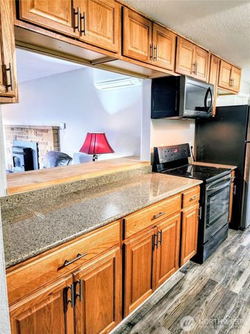 10710 97th Street SW, Tacoma, WA 98498